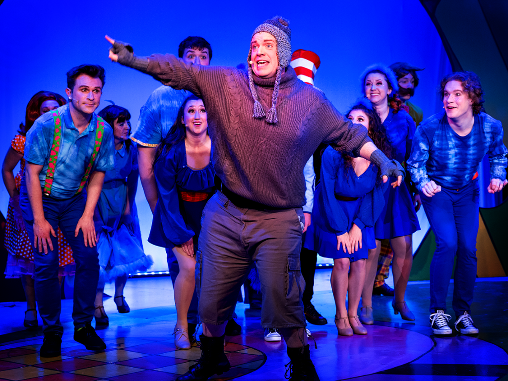 Horton with the cast